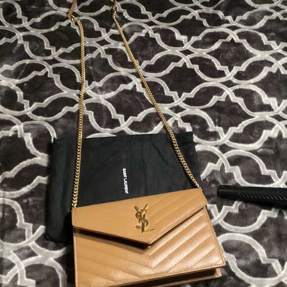Saint Laurent Cassandre Envelope Chain Wallet in Grain de Poudre leathe - Picture 7 of 12